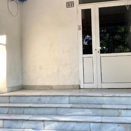 Bratanov Edelweiess Apartment *
