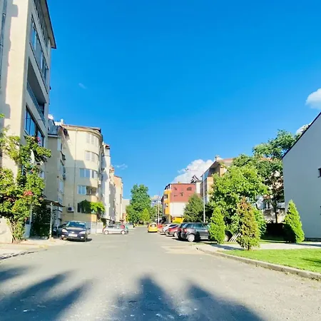 Bratanov Edelweiess Apartment Nesebar