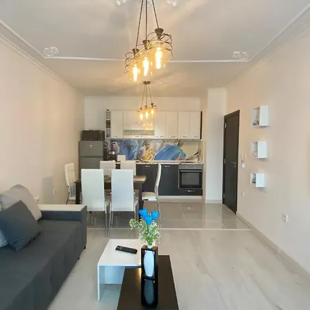 Bratanov Edelweiess Apartment Nesebar