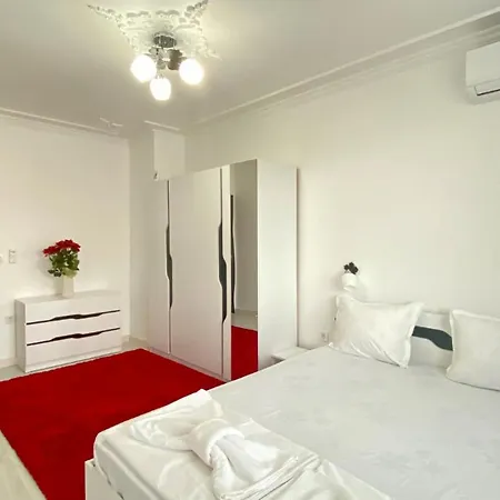 Bratanov Edelweiess Apartment *